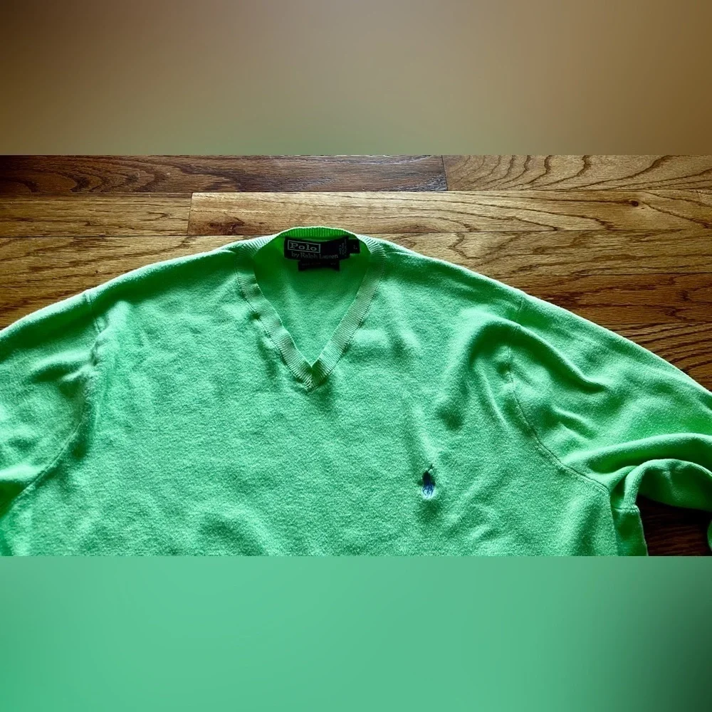 Polo Ralph Lauren Men's Large Bright Green Pima Cotton V-Neck Sweater